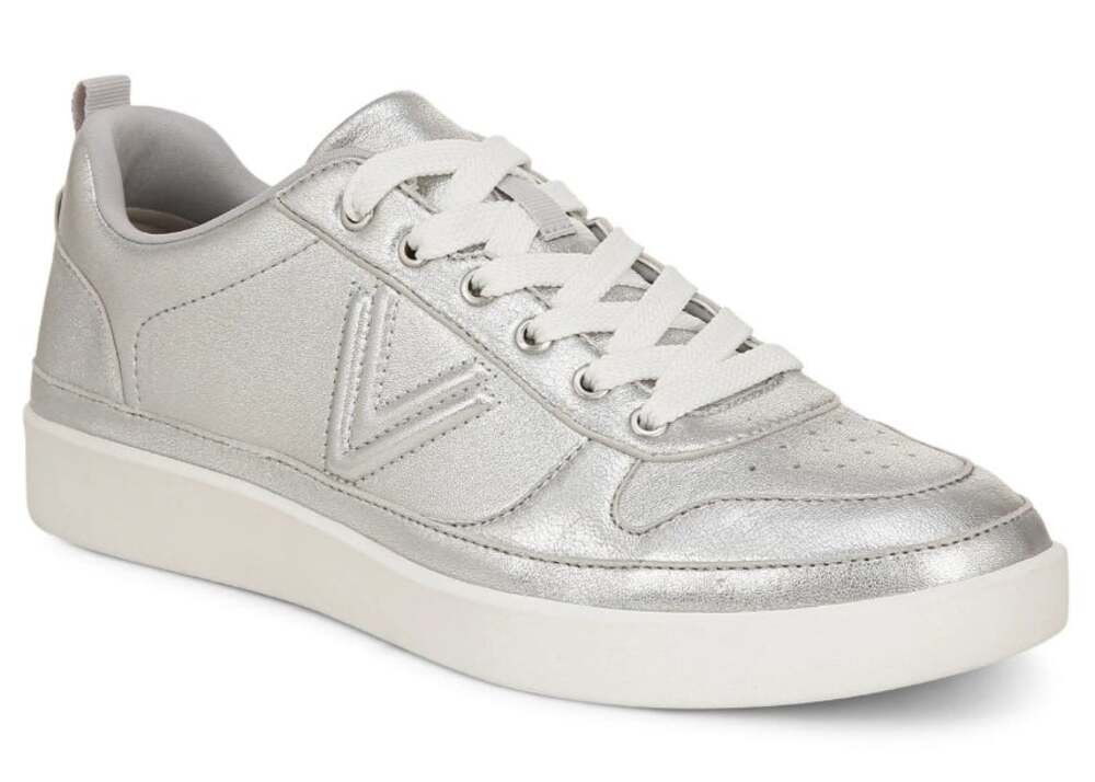 Vionic Womens Elise Casual Sneakers Size 8.5 EU 39 Silver Leather NIB